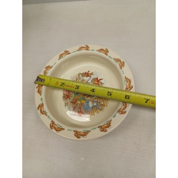 Vtg Royal Doulton Bunnykins Bowl Toppling the Fruit Cart Rabbit Bunny - Picture 5 of 8